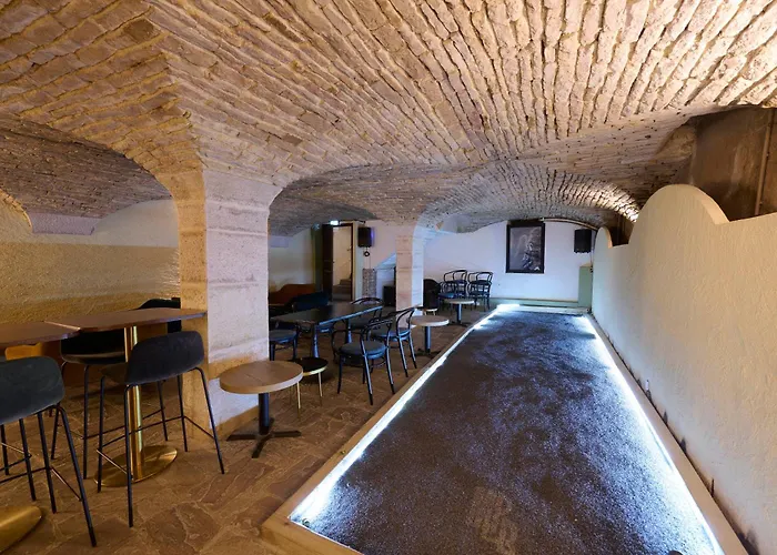 Maison Philippe Le Bon Hotel, Restaurant & Bar Le 19 Digione